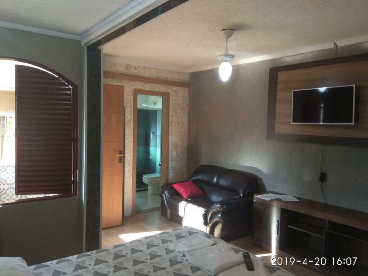 Pousada Chale Morada Valparaiso de Goias Εξωτερικό φωτογραφία